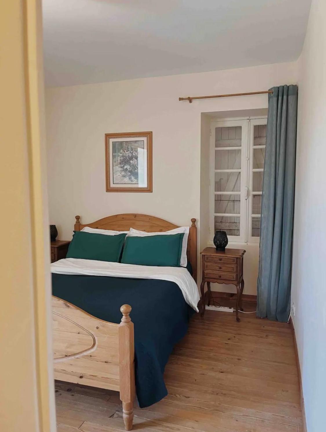 Joli Gite Pour 5 Personnes : Chez Cherrie Saint-Julien-de-Lampon Exterior foto
